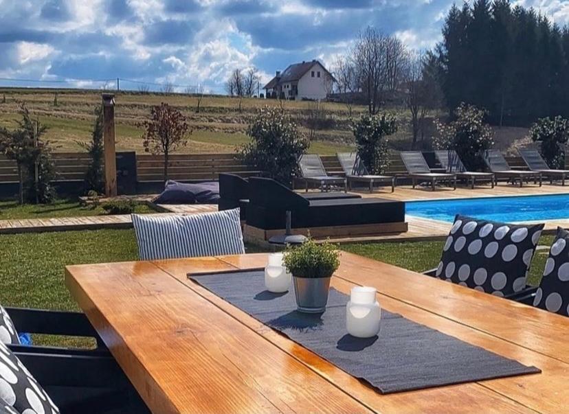 Zoe Luxury House Gomirje Exterior foto